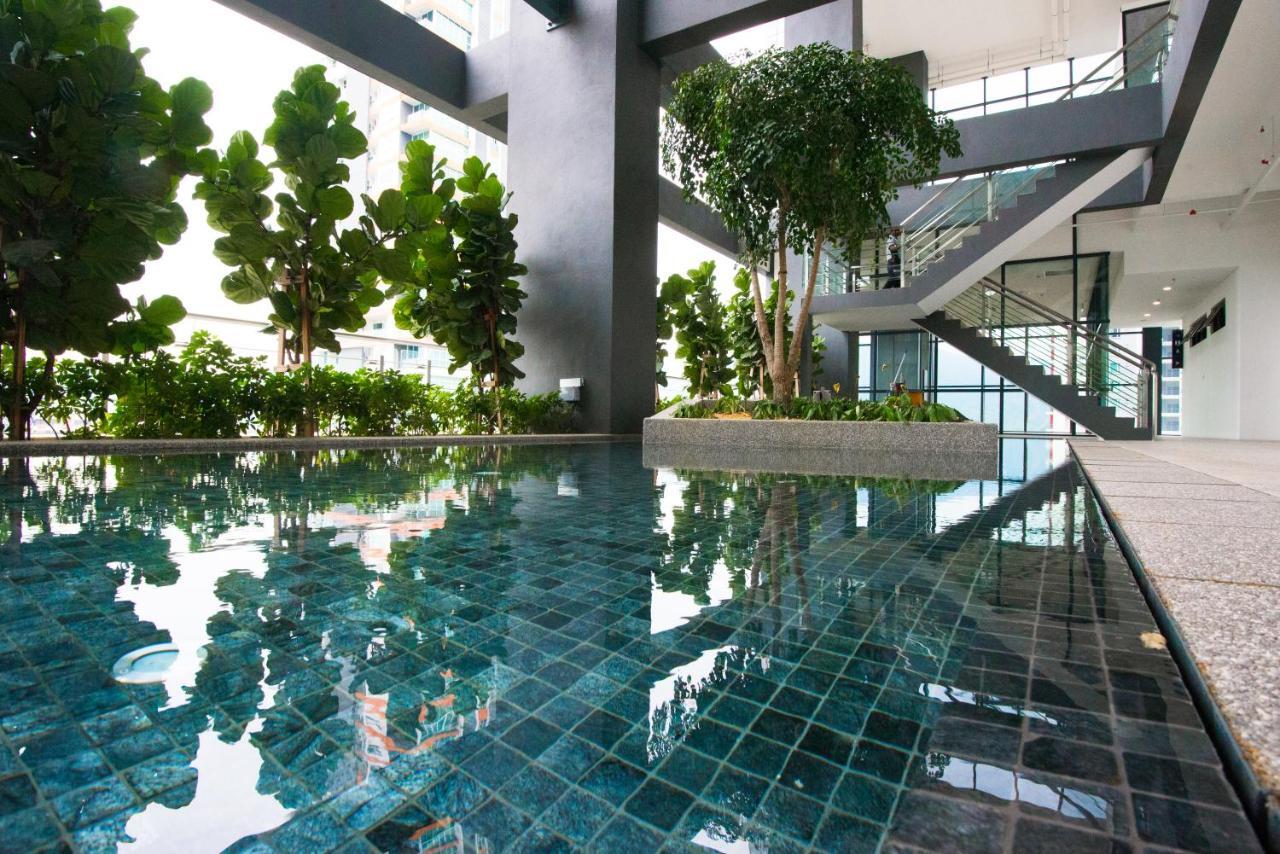 Апартаменты Casa Orient @ Macalister 218 ❈中路218东方之家 3Br 8Pax Джорджтаун Экстерьер фото